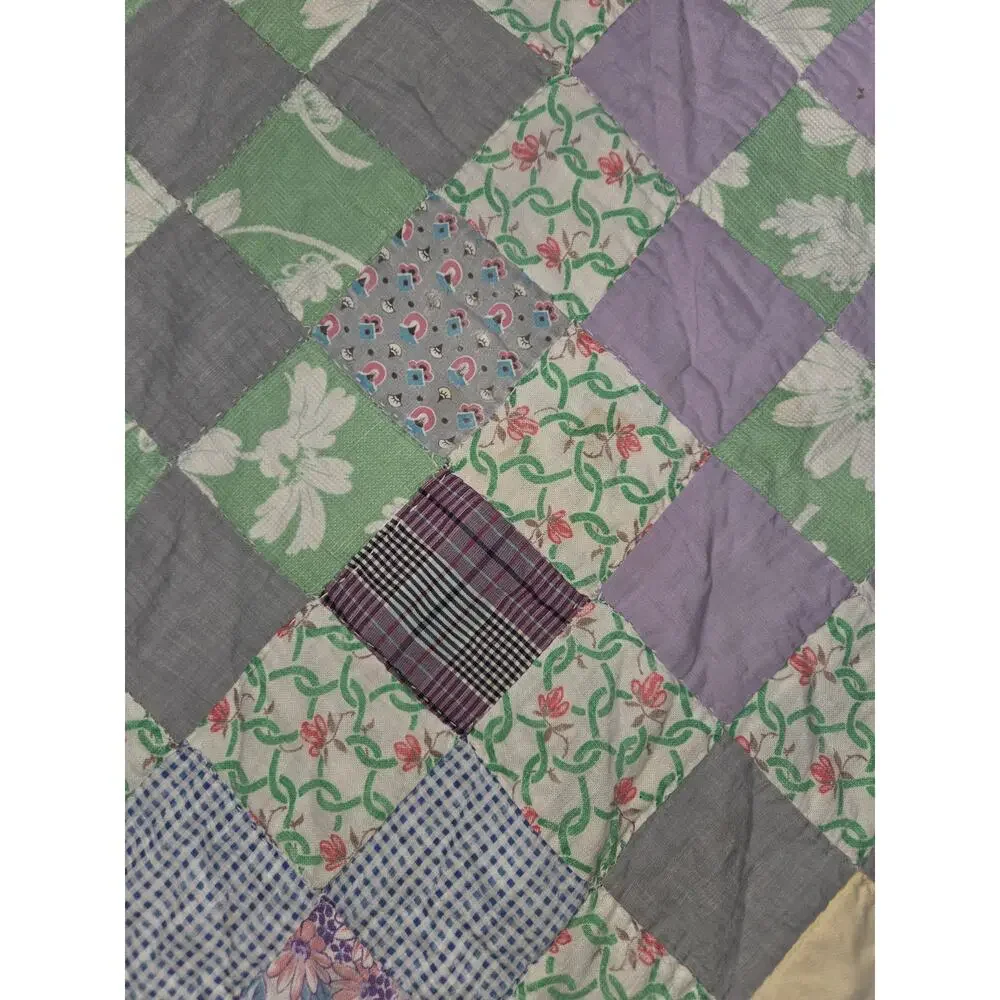 Vintage Handmade Patchwork Trip Around The World Quilt 87